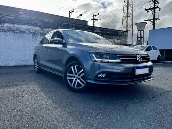 VOLKSWAGEN JETTA 1.4 16V TSI COMFORTLINE GASOLINA 4P TIPTRONIC VOLKSWAGEN JETTA 1.4 16V TSI COMFORTLINE GASOLINA 4P TIPTRONIC